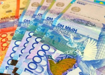 деньги, тенге, Казахстан
